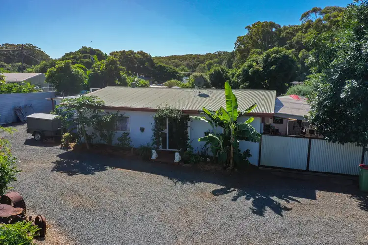 55 Kings Road, Russell Island QLD 4184