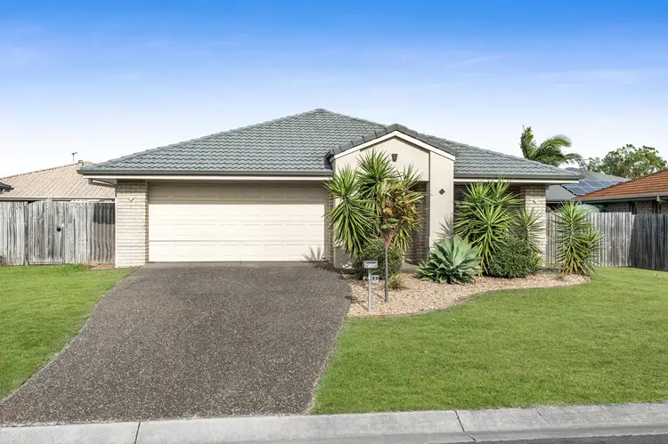 38 Pinewood Street, Wynnum West QLD 4178