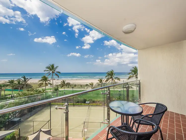 4D/969 Gold Coast Highway, Palm Beach QLD 4221