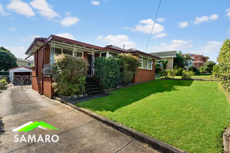 72 Hoddle Avenue, Campbelltown NSW 2560