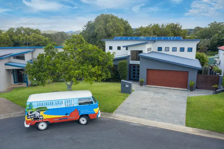 17 Nyoka Court, Elanora QLD 4221