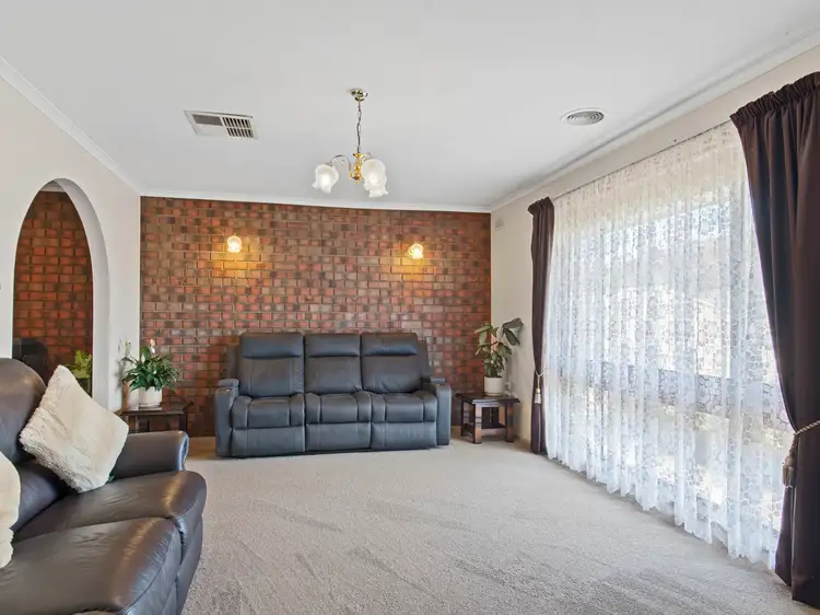 Fourth view of Homely house listing, 7 Graemar Court, Kangaroo Flat VIC 3555