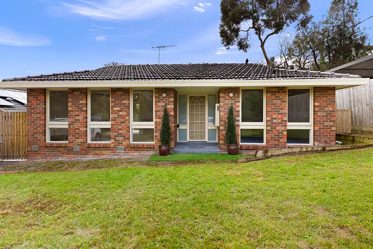 9 Gravenstein Crescent, The Basin VIC 3154