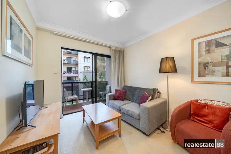102/126 Mounts Bay Road, Perth WA 6000