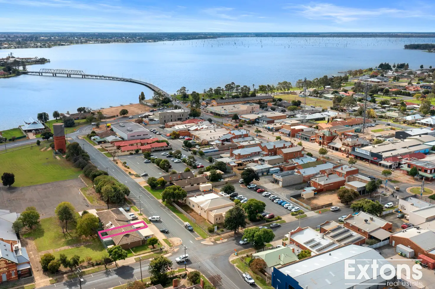 Main view of Homely unit listing, 3/16 Piper street, Yarrawonga VIC 3730