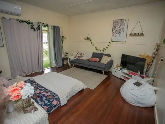 Fifth view of Homely semi-detached listing, 8 Church Street, Chinchilla QLD 4413