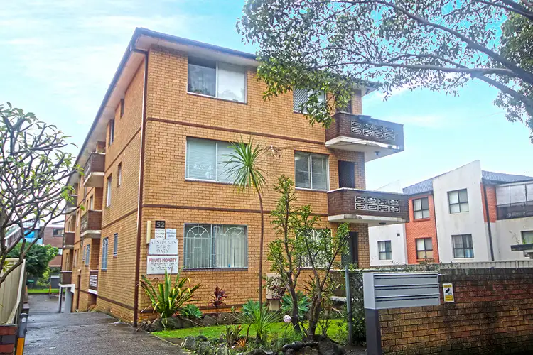 7/52 Sixth Avenue, Campsie NSW 2194
