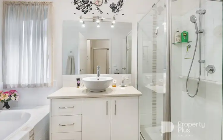 Fifth view of Homely townhouse listing, 30 Barnett Drive, Kangaroo Flat VIC 3555