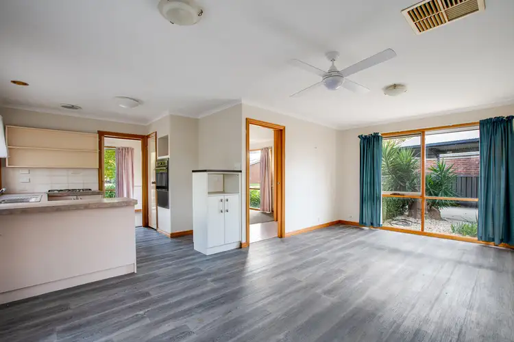 Sixth view of Homely house listing, 5 Coventry Court, Wodonga VIC 3690