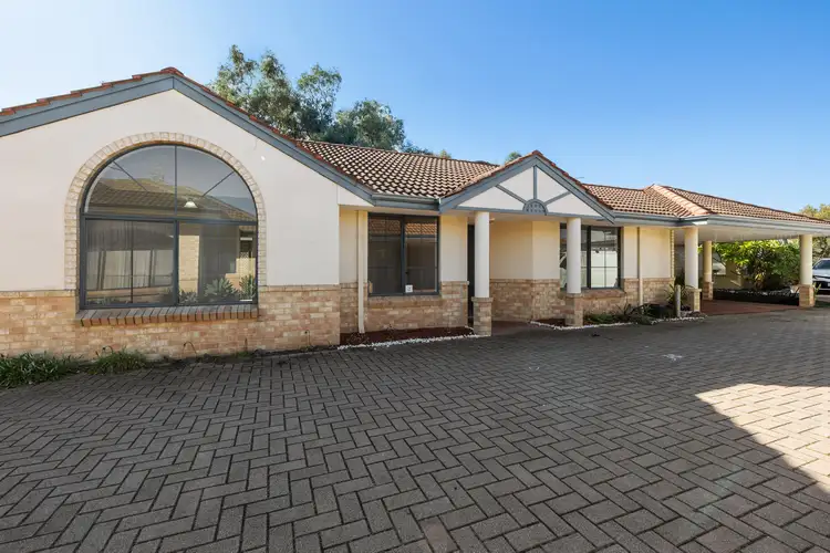 2/30 Winchester Place, Ballajura WA 6066