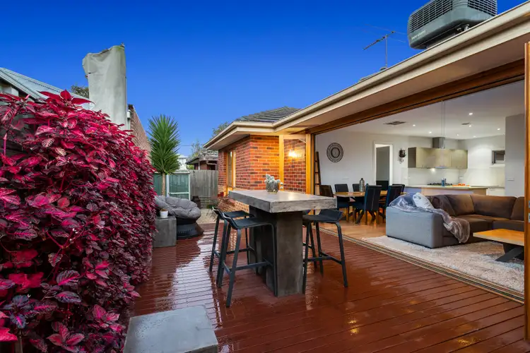 Main view of Homely unit listing, 2/109 Railway Street North, Altona VIC 3018