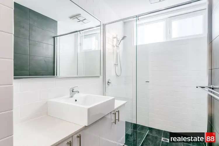 Seventh view of Homely apartment listing, 4/152 Wright Street, Kewdale WA 6105