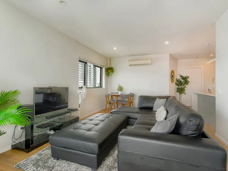 Fifth view of Homely apartment listing, 14/33 Sword Street, Woolloongabba QLD 4102
