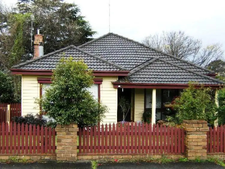 13 Balfour Street, Newborough VIC 3825