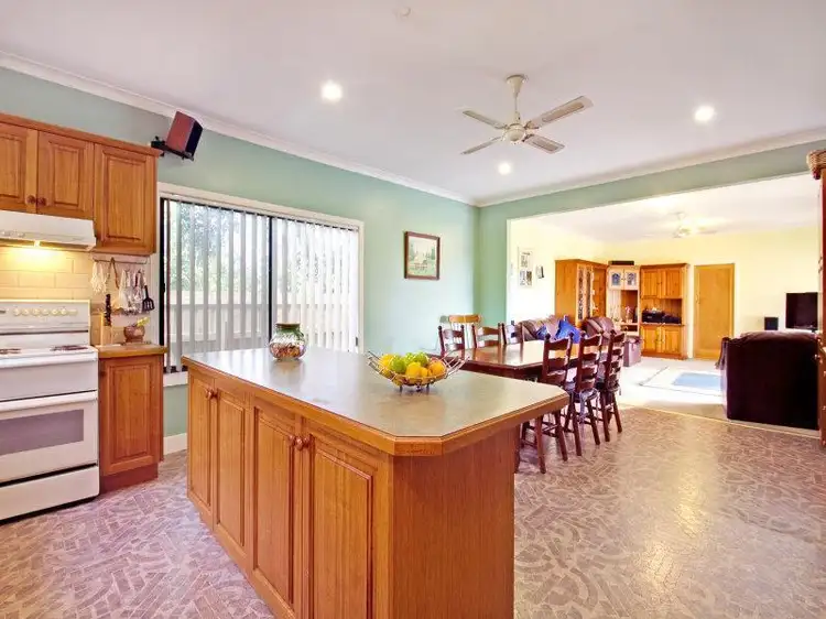 Fifth view of Homely house listing, 3 Blyth Court, Newborough VIC 3825