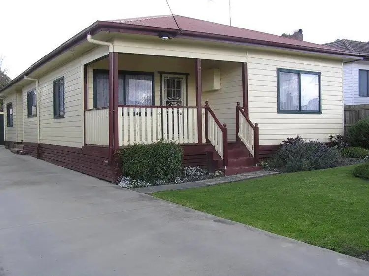 12 Central Avenue, Newborough VIC 3825