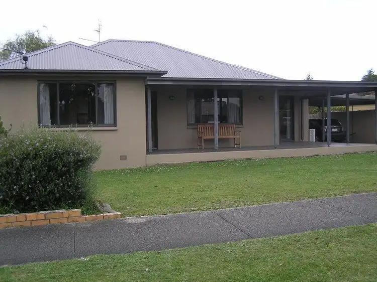 14 Shanahan Parade, Newborough VIC 3825