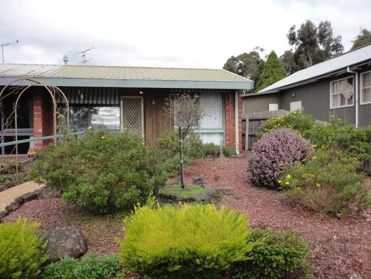 4/22 Balfour Street, Newborough VIC 3825