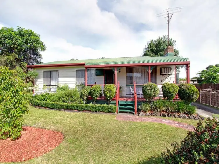 14 Eastern Avenue, Newborough VIC 3825