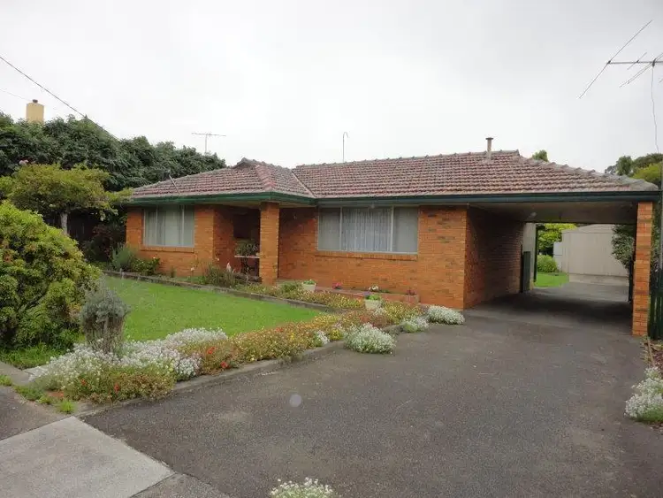 11 Tasman Street, Newborough VIC 3825
