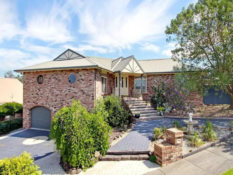 2 Kennall Drive, Moe VIC 3825