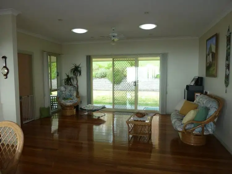 Second view of Homely house listing, 30 Simon Court, Moe South VIC 3825