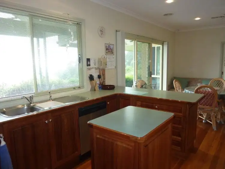 Fifth view of Homely house listing, 30 Simon Court, Moe South VIC 3825