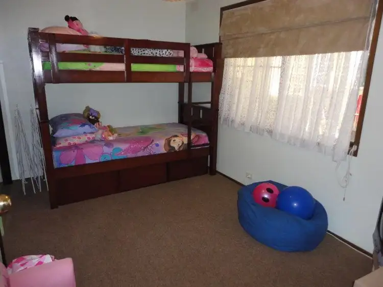 Seventh view of Homely house listing, 2 Dinwoodie Drive, Newborough VIC 3825