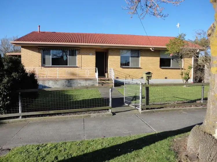 4 Tyers Street, Newborough VIC 3825