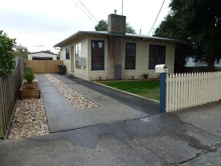 12 Edward Street, Moe VIC 3825