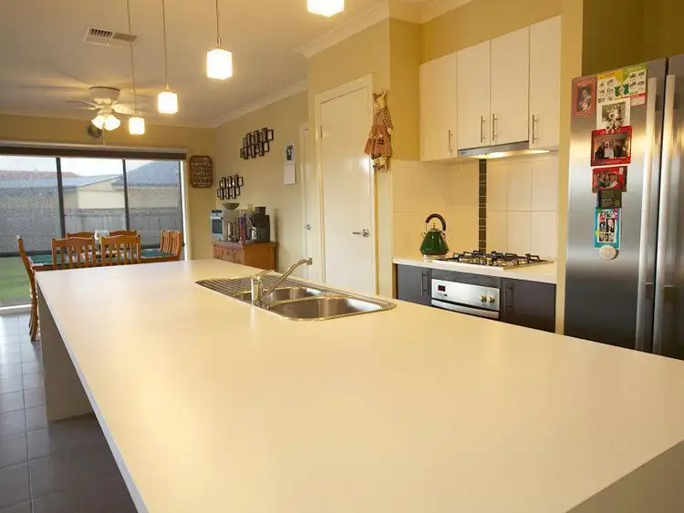 Fifth view of Homely house listing, 3 Hood Court, Moe VIC 3825