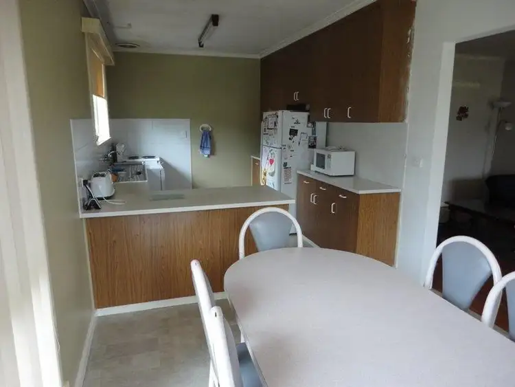 Fifth view of Homely house listing, 10 Desmond Street, Moe VIC 3825