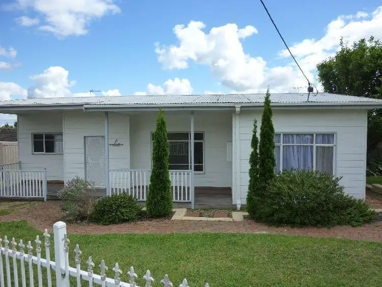 6 Kerin Street, Moe VIC 3825