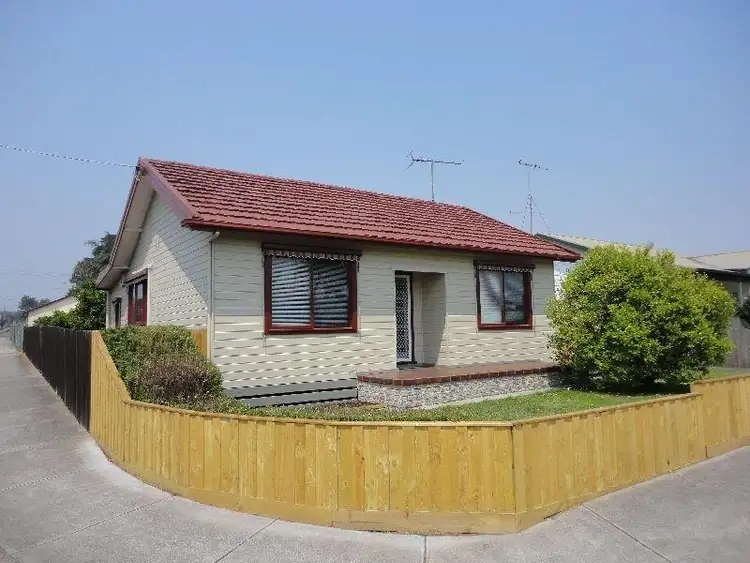 15 York Street, Moe VIC 3825