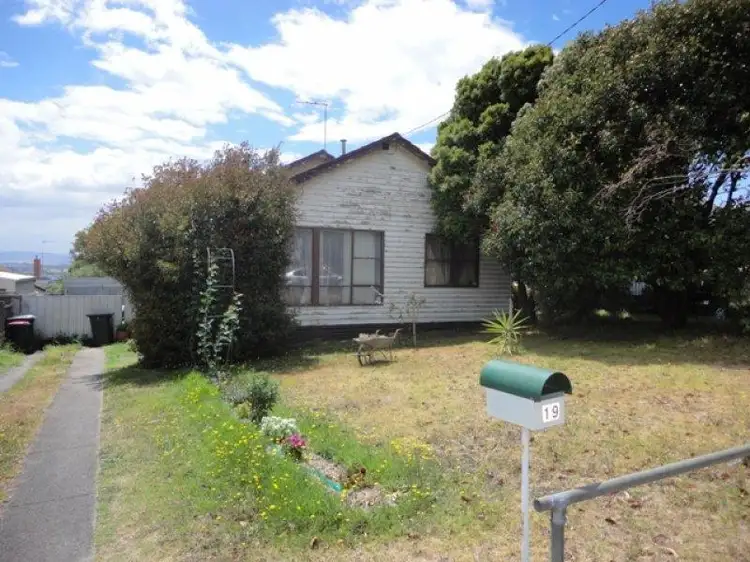 19 Stoddart Street, Moe VIC 3825