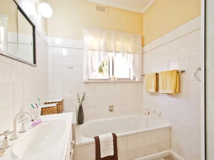 Seventh view of Homely house listing, 18 Vale Street, Moe VIC 3825