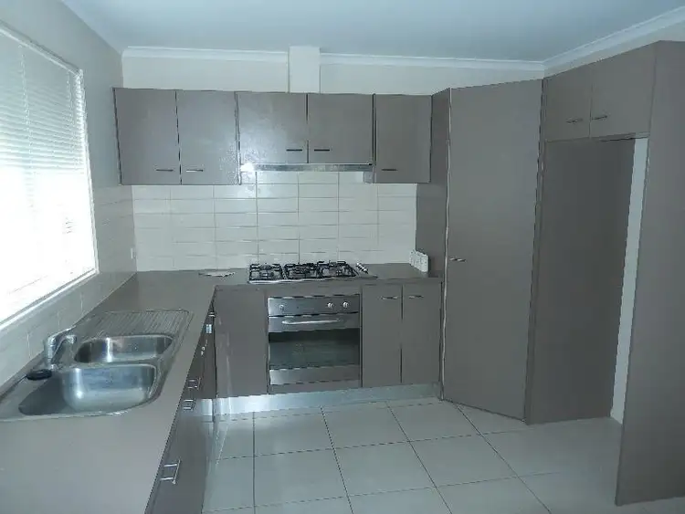 Fifth view of Homely townhouse listing, 2/33 South Street, Moe VIC 3825
