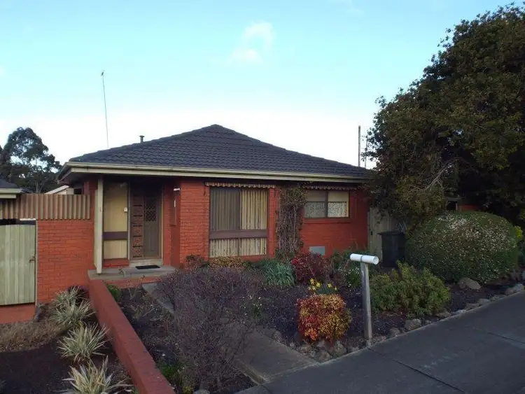 1/2 Narracan, Moe VIC 3825