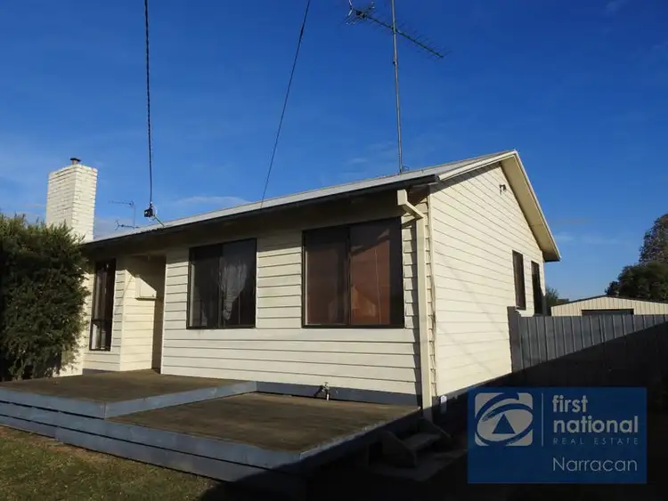 32 Alexander Ave, Moe VIC 3825