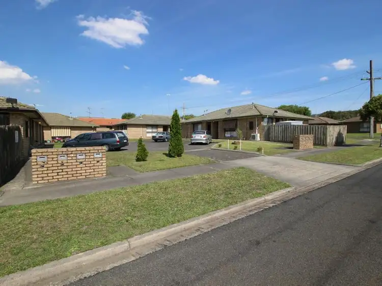 2/15 Trentham Street, Moe VIC 3825