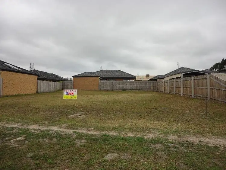 14 Sweetwater Place, Moe VIC 3825