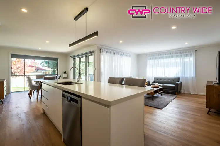 Sixth view of Homely house listing, 8 Albion Close, Armidale NSW 2350