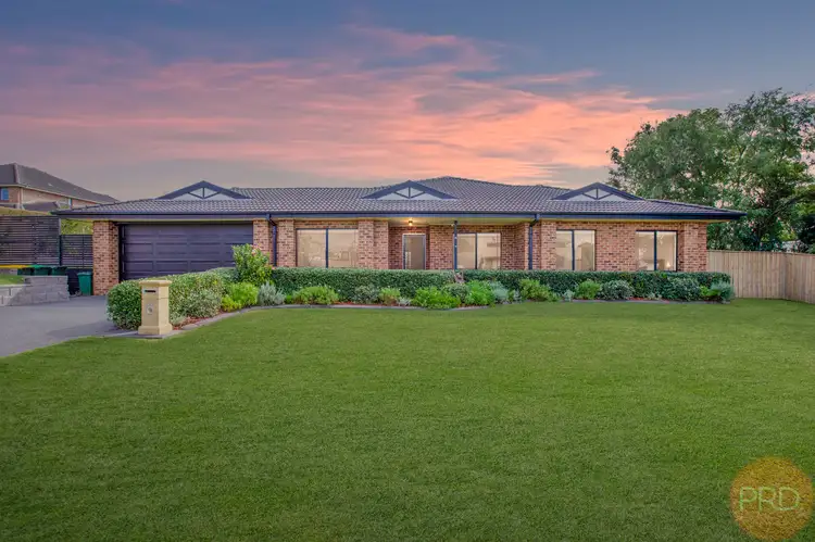 76 Canterbury Drive, Raworth NSW 2321