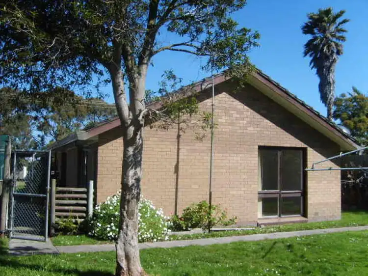 6 Pederson, Welshpool VIC 3966
