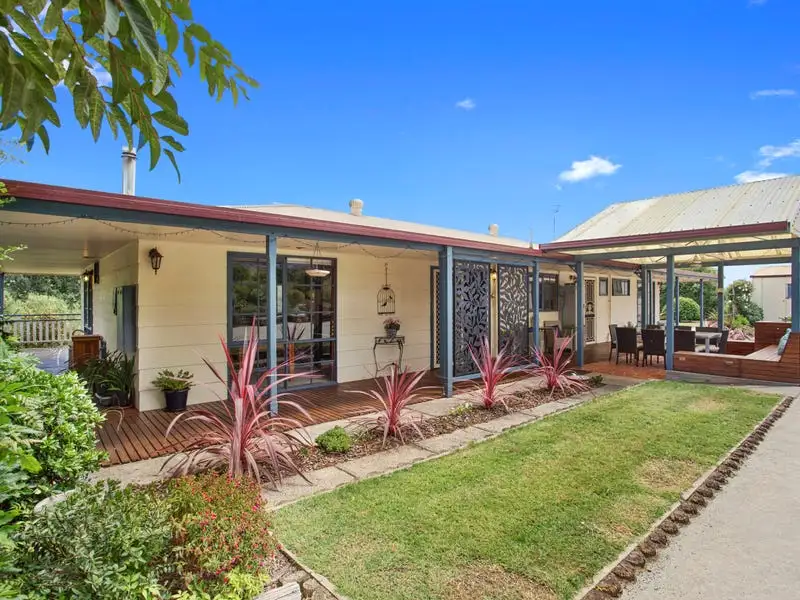 Main view of Homely house listing, 821-823 Princes Way, Drouin VIC 3818
