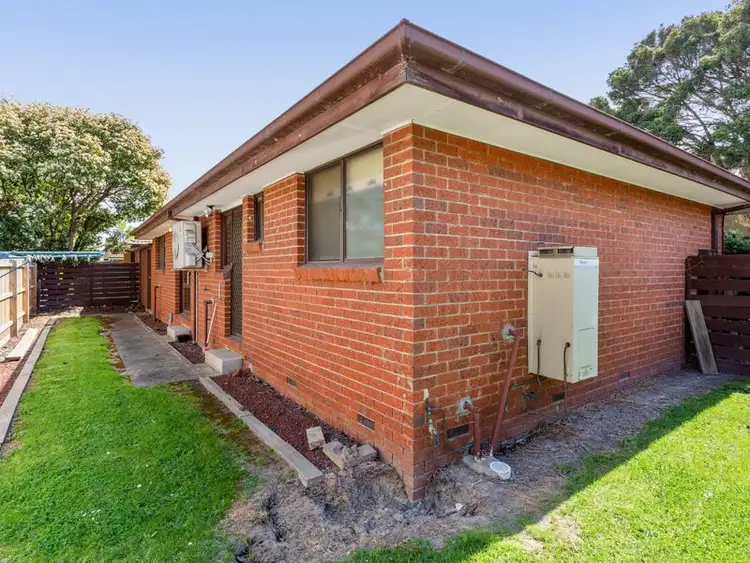 Sixth view of Homely unit listing, 2/25 James Street, Pakenham VIC 3810