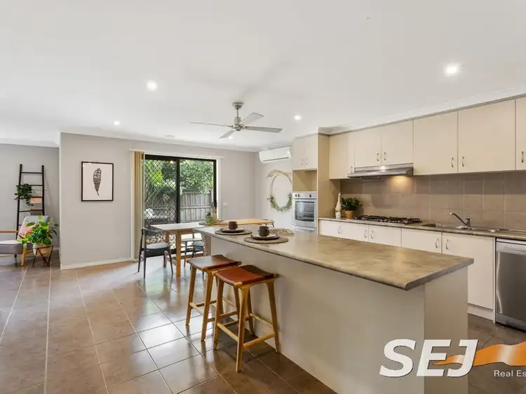 Second view of Homely house listing, 5 WHITE GUM COURT, Drouin VIC 3818