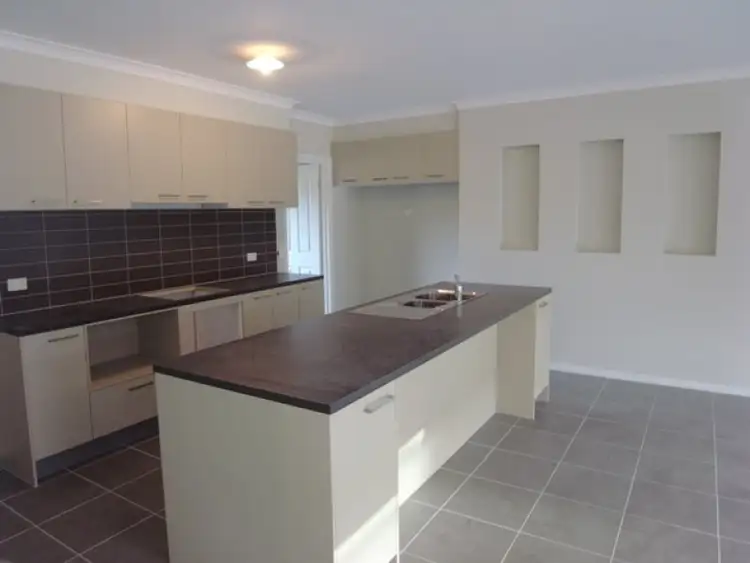 Second view of Homely house listing, 2 Oberon Place, Drouin VIC 3818