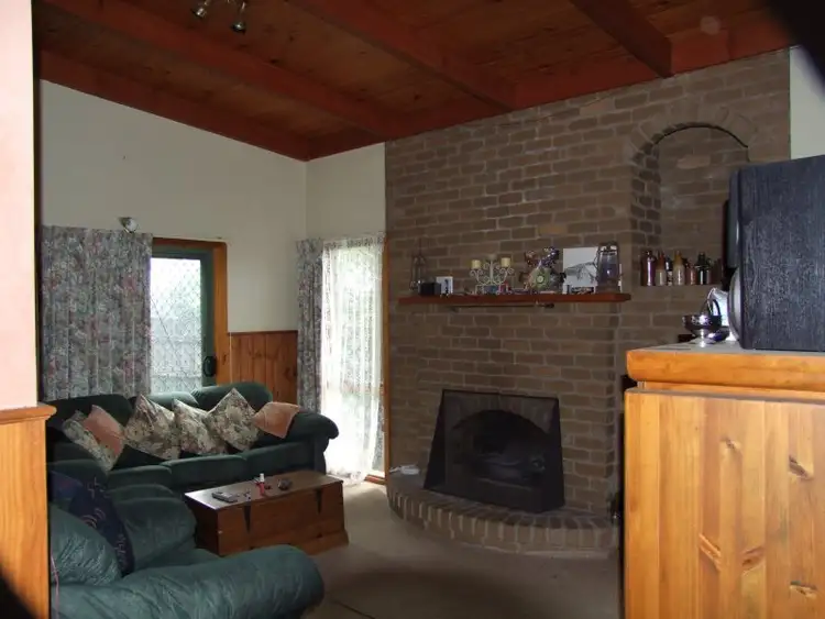 Second view of Homely house listing, 17 CALLAWAY CRESCENT, Leongatha VIC 3953