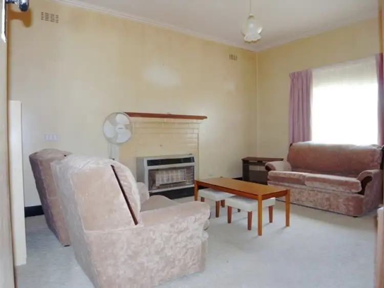 25 Lampards Road, Drouin VIC 3818